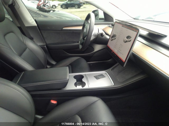 5YJ3E1EB0MF979461 Tesla MODEL 3