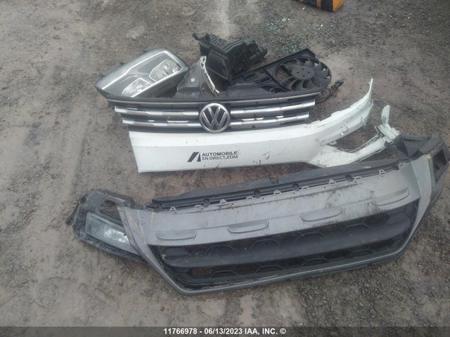 3VV0B7AXXJM006855 Volkswagen TIGUAN S
