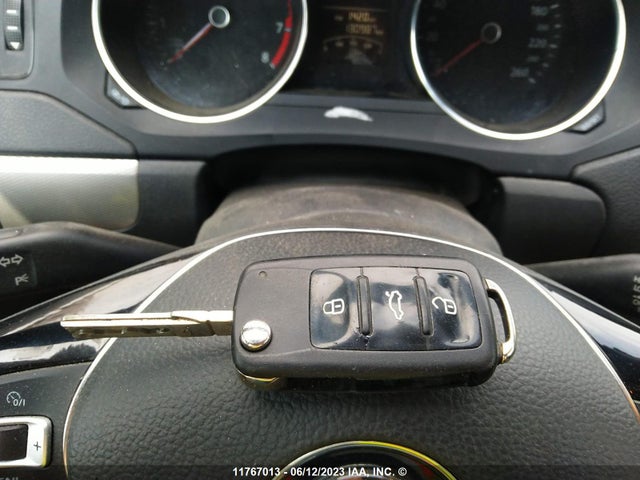 3VW1K7AJ2FM323256 Volkswagen JETTA S