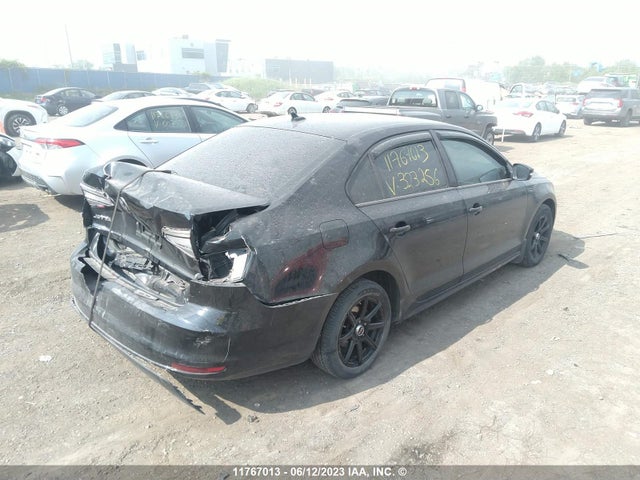 3VW1K7AJ2FM323256 Volkswagen JETTA S