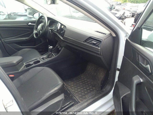 3VWE57BU8KM083190 Volkswagen JETTA SEL
