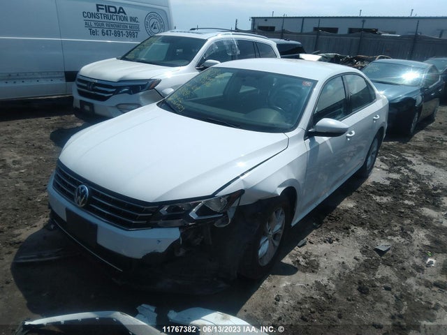1VWAA7A37JC034596 Volkswagen Passat S/r-line