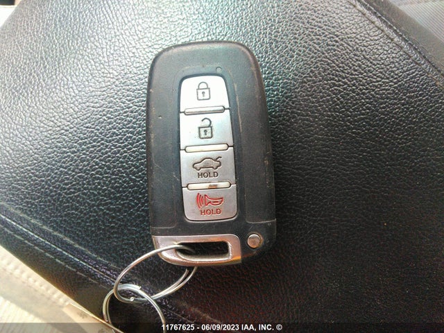 Hyundai SONATA HYBRID 2014 KMHEC4A4XEA109407 Image 3