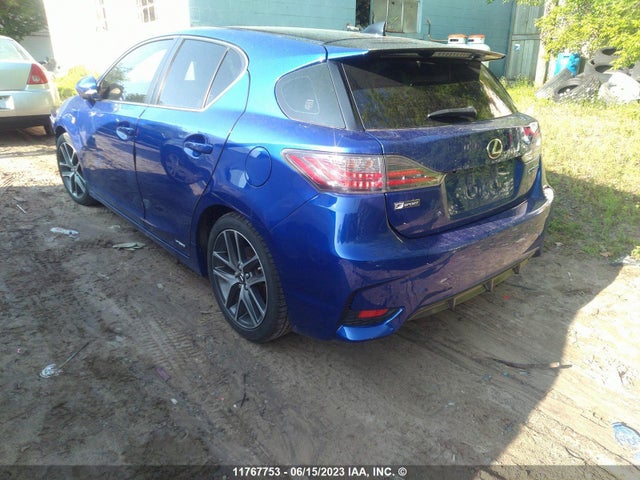 JTHKD5BH0F2214141 Lexus CT 200