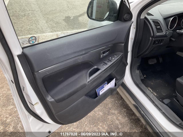 4A4AH3AU2EE606239 Mitsubishi RVR SE