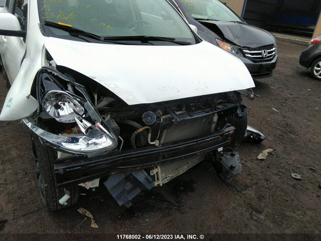 Nissan Micra 2016 3N1CK3CP7GL265144 Image 7