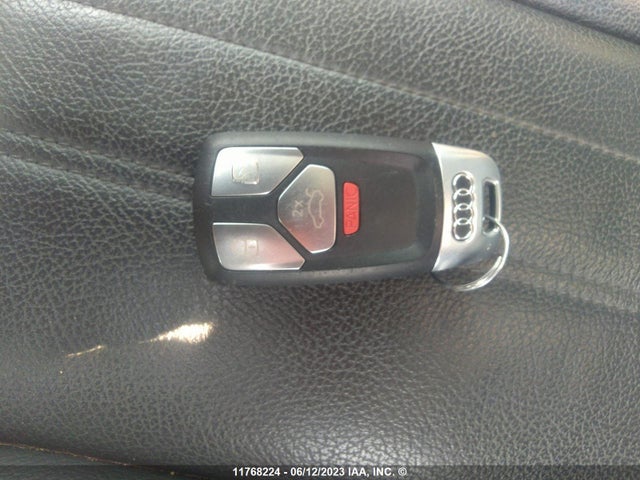 WA1BNAFY9K2055562 Audi Q5 Premium Plus