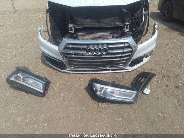 WA1BNAFY9K2055562 Audi Q5 Premium Plus
