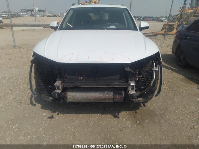 WA1BNAFY9K2055562 Audi Q5 Premium Plus