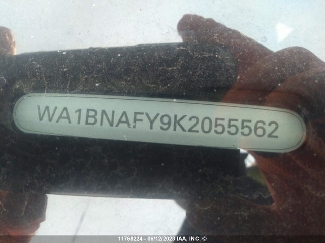 WA1BNAFY9K2055562 Audi Q5 Premium Plus