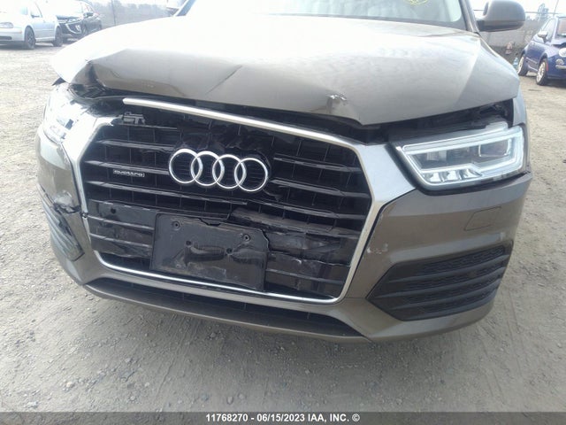 WA1GFCFS4GR021179 Audi Q3 Prestige