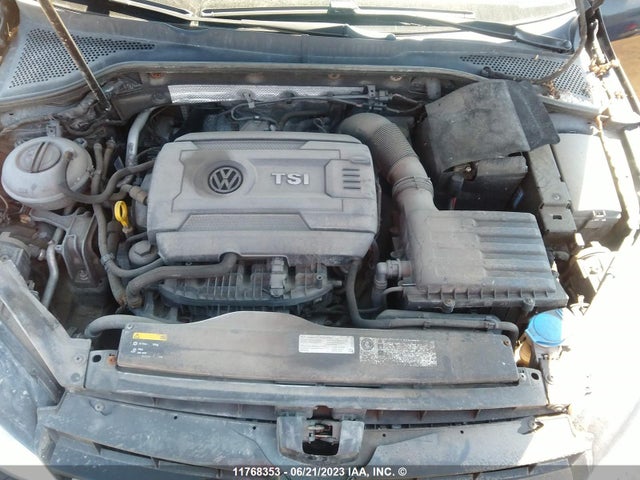 3VW117AU2FM004761 Volkswagen GOLF