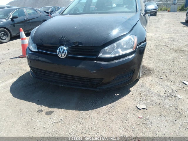 3VW117AU2FM004761 Volkswagen GOLF