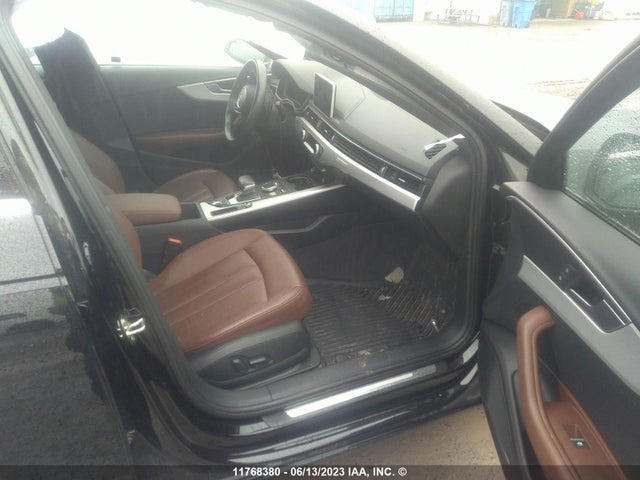 WAUCNAF4XHN060670 Audi A4