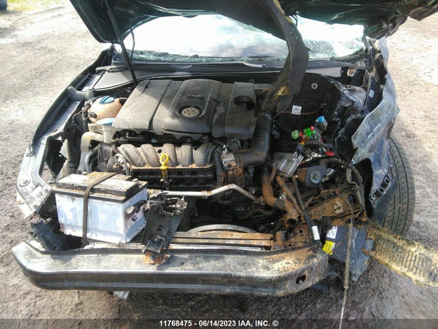 1VWCH7A32EC052062 Volkswagen PASSAT SEL