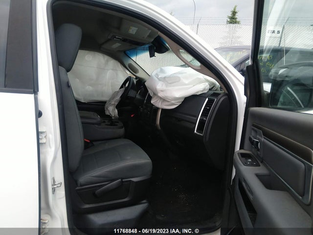 1C6RR7TT6ES360002 RAM 1500 Slt