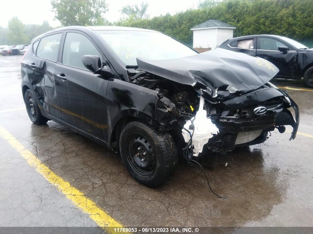 2017 KMHCT5AE9HU368057 zdjęcie główne