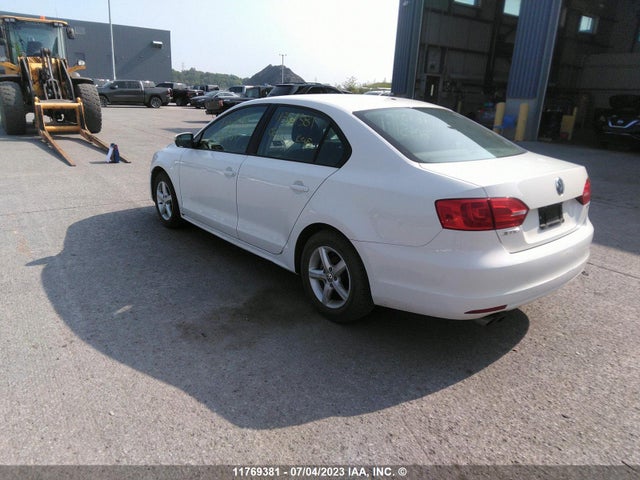3VWDL7AJ5EM230451 Volkswagen JETTA TDI