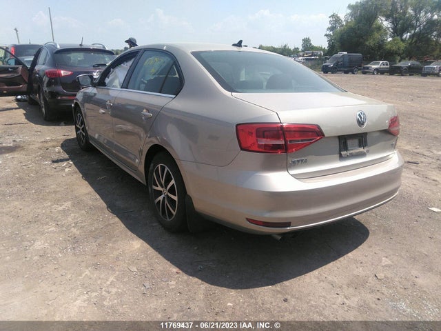 3VWD07AJ3FM341428 Volkswagen JETTA SE