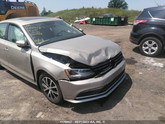 3VWD07AJ3FM341428 Volkswagen JETTA SE