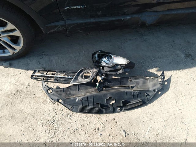 Lexus IS 350 2014 JTHCE1D28E5000319 Image 12