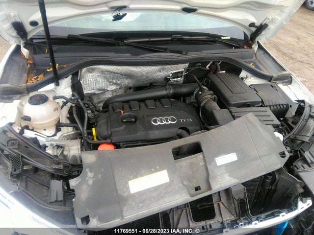 WA1JCCFS7JR015284 Audi Q3 Premium Plus