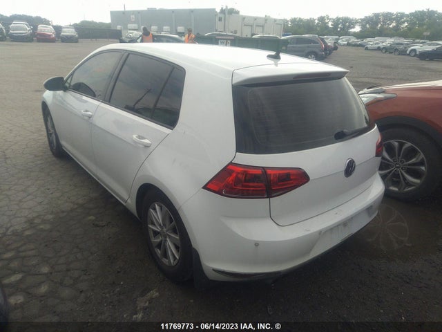 3VW217AU8FM051653 Volkswagen GOLF