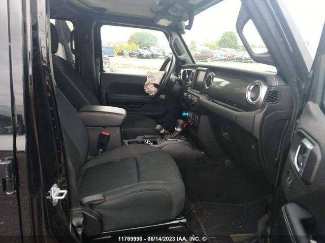 1C4HJXEN7MW533530 Jeep Wrangler Unlimited Sahara