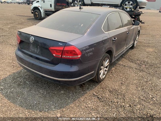1VWCN7A39EC115943 Volkswagen PASSAT SEL