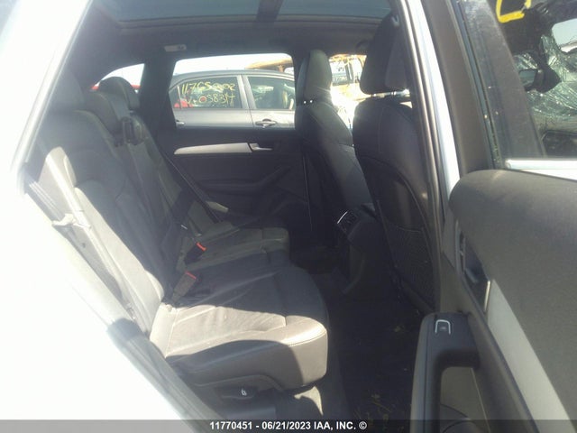 WA1MFCFP7FA012875 Audi Q5 Progressiv
