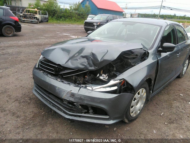 3VW1K7AJ9FM351877 Volkswagen JETTA S