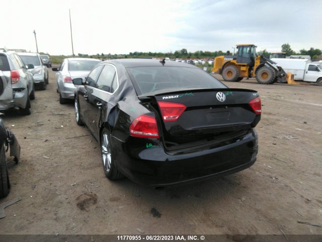 1VWBS7A31EC085860 Volkswagen PASSAT SE