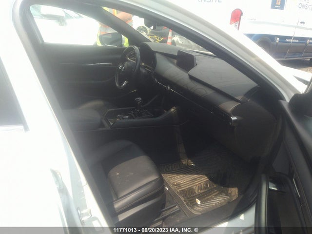 Mazda 3 Preferred 2021 JM1BPALL3M1347970 Image 5
