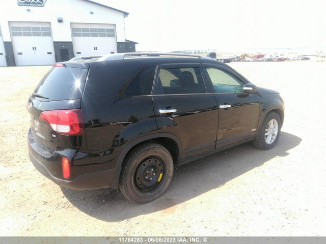 KIA SORENTO LX 2015 5XYKTDA75FG614970 Image 5