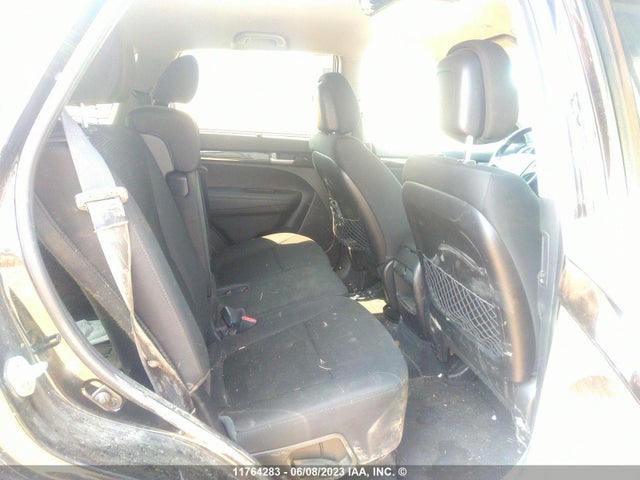 KIA SORENTO LX 2015 5XYKTDA75FG614970 Image 9