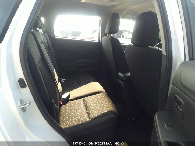 JA4AJUAU7NU600924 Mitsubishi RVR ES