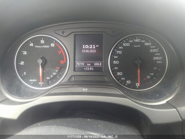 WAUB8GFF2G1105047 Audi A3 PREMIUM