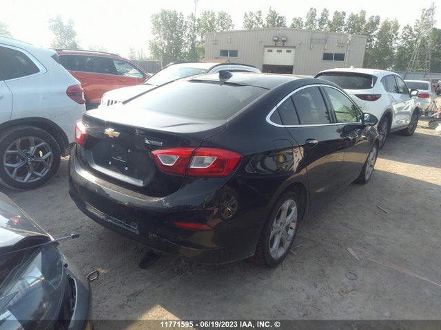 Chevrolet Cruze Premier 2018 1G1BF5SMXJ7110754 Image 4