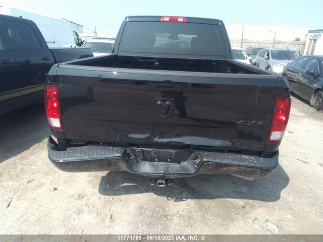 3C6RR7LG7NG196088 RAM 1500 Classic Slt
