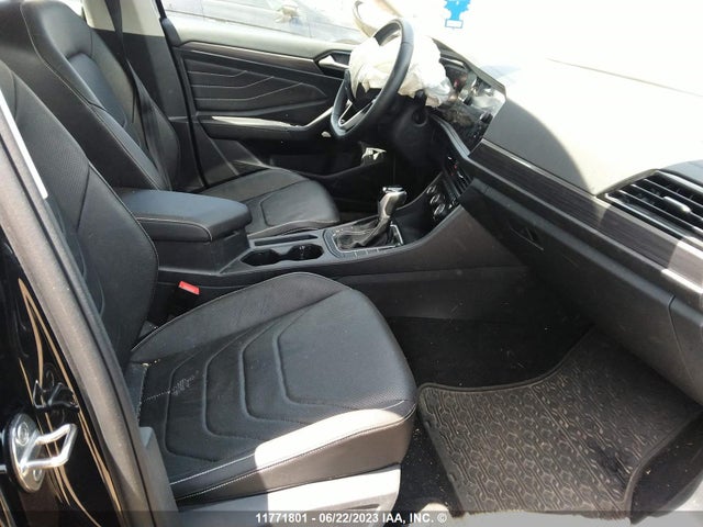 3VWGM7BU2NM031635 Volkswagen JETTA SEL