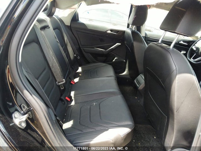 3VWGM7BU2NM031635 Volkswagen JETTA SEL