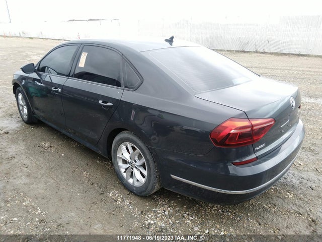 1VWAA7A34JC030215 Volkswagen Passat S/r-line
