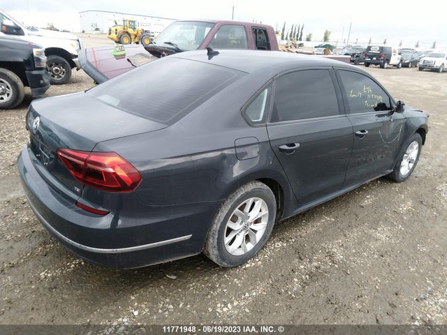 1VWAA7A34JC030215 Volkswagen Passat S/r-line