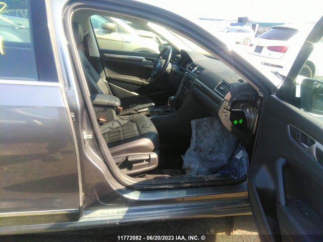 1VWBS7A36GC002314 Volkswagen PASSAT SE