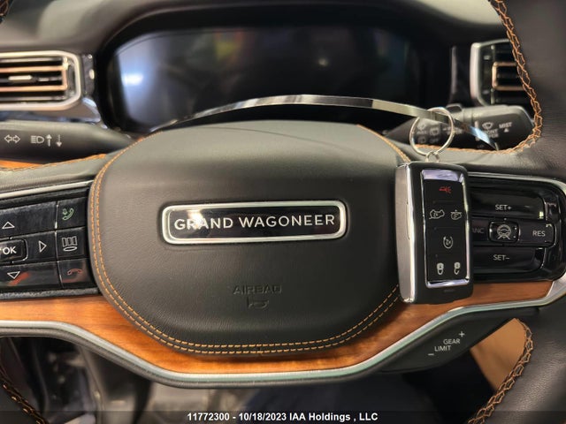 1C4SJVGJ2NS167246 Jeep Grand Wagoneer Series Iii