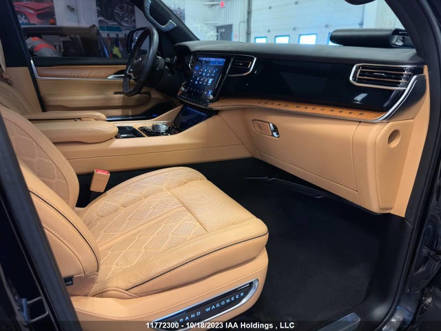 1C4SJVGJ2NS167246 Jeep Grand Wagoneer Series Iii