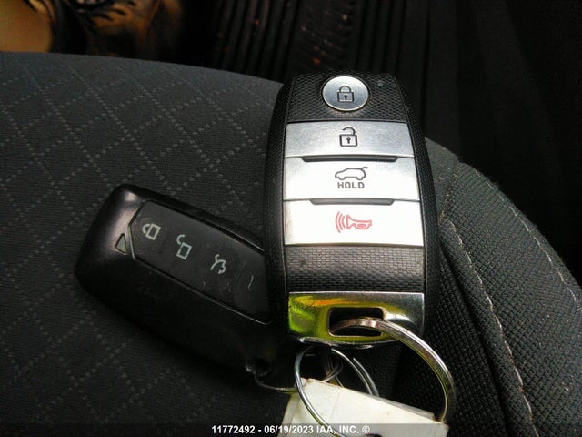 KIA Sorento Lx/l 2018 5XYPGDA10JG377416 Image 3