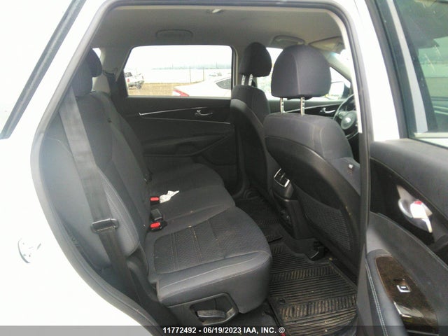 KIA Sorento Lx/l 2018 5XYPGDA10JG377416 Image 9