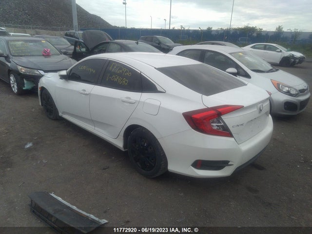 Honda CIVIC EX 2018 2HGFC2F84JH024682 Image 3