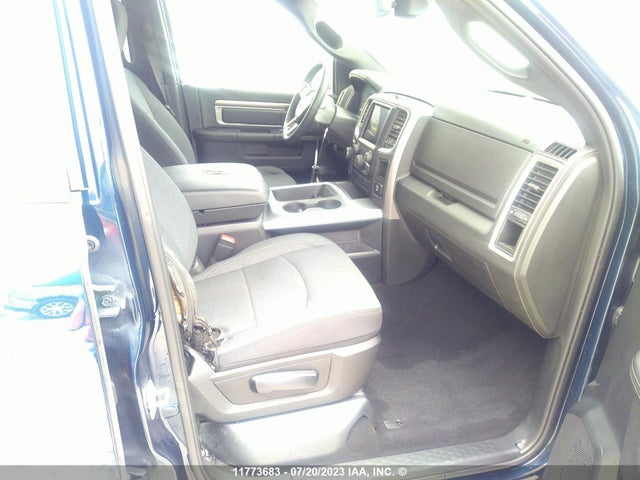 1C6RR7GG8NS199682 RAM 1500 Classic Slt